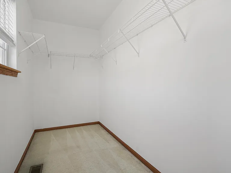 2304 Hudson Cir — Photo 19