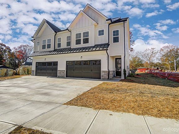 3rd image of 6016 Corbin Woods Ct