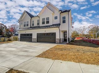 6012 Corbin Woods Ct, Charlotte, NC 28226