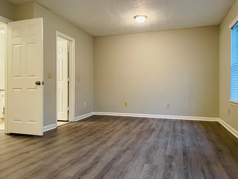 6592 Meadow Rue Dr — Photo 16