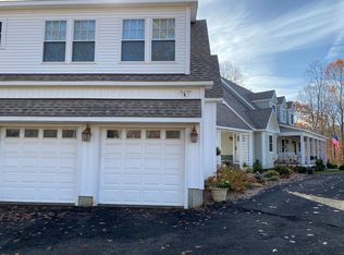18 Serene Way #18A, Newtown, CT 06470