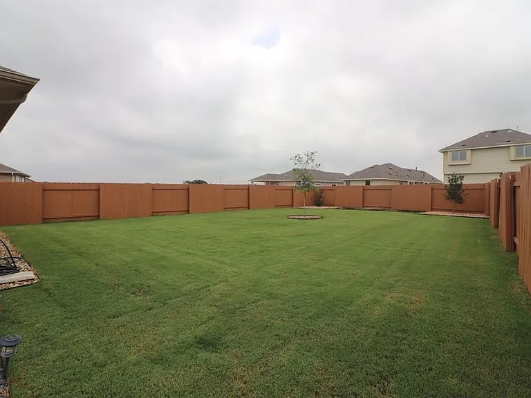 5413 Vanner Path — Photo 26