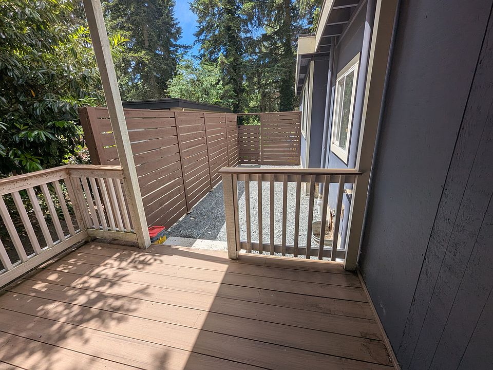 1st image of 20333 14th Ave NE APT B