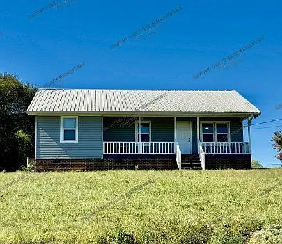 101 Ashley Dr — Photo 1