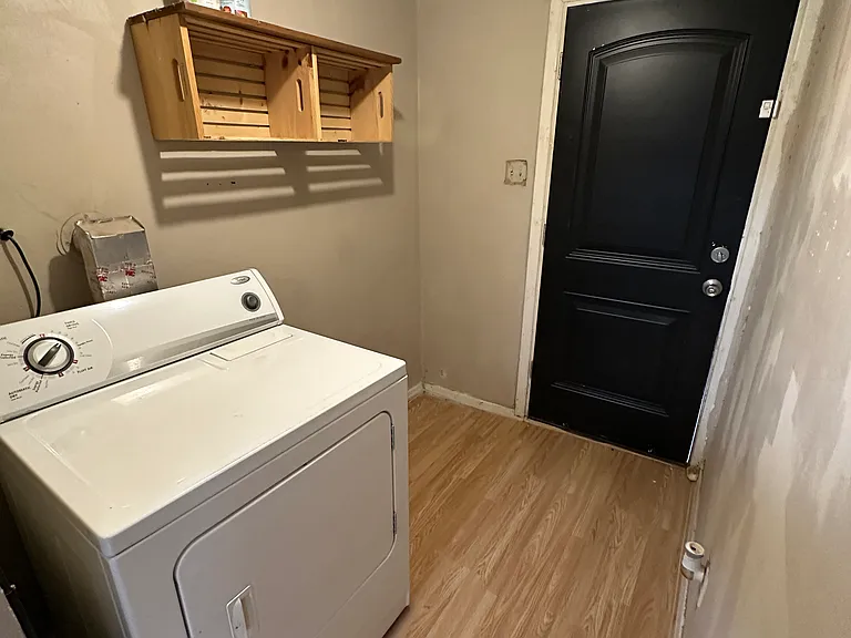 418 Fewel St — Photo 13