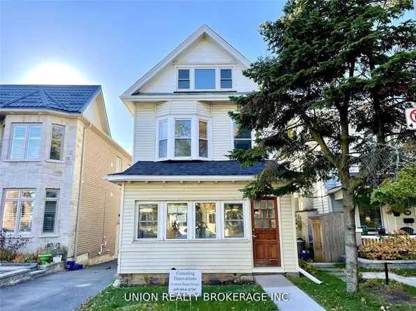 142 Pickering St, Toronto, ON M4E 3J7