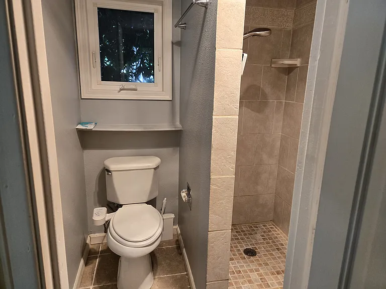 13835 NE 44th Pl #GUEST HOME — Photo 13