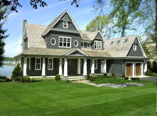 50 Carriglea Dr, Riverside, CT 06878