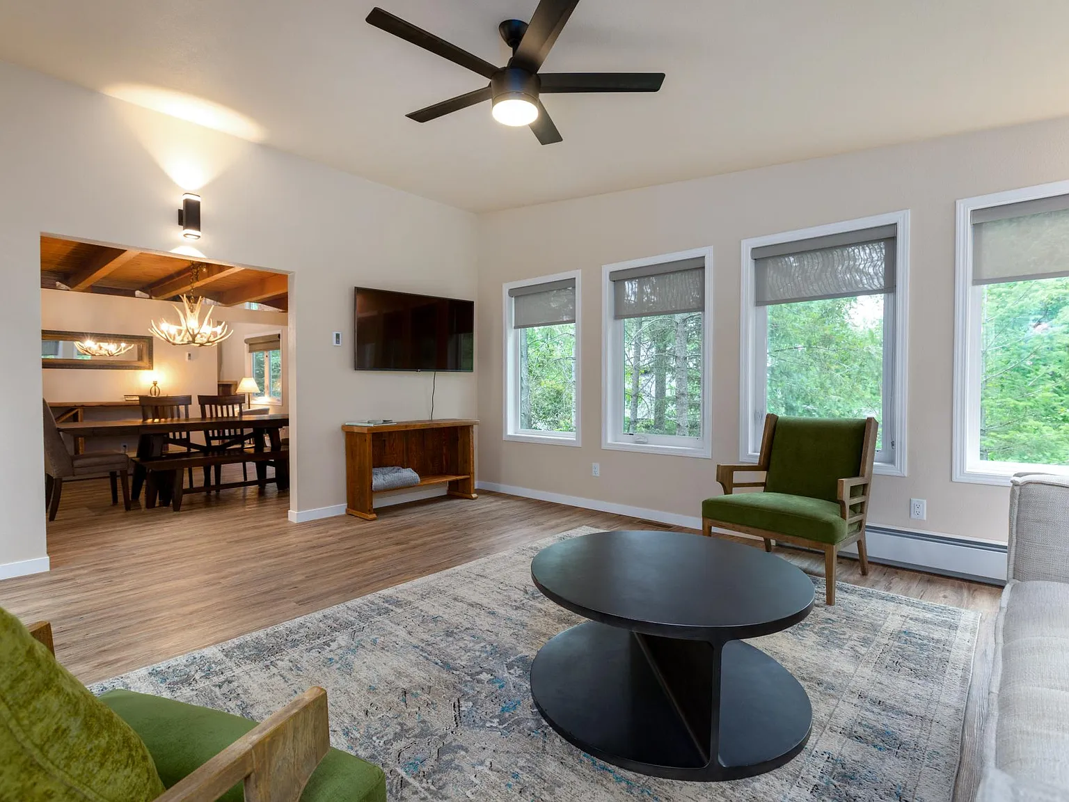 3 bed, 1714 sqft, $4,000 — Photo 2