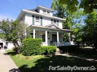 700 S 10th St, Escanaba, MI 49829