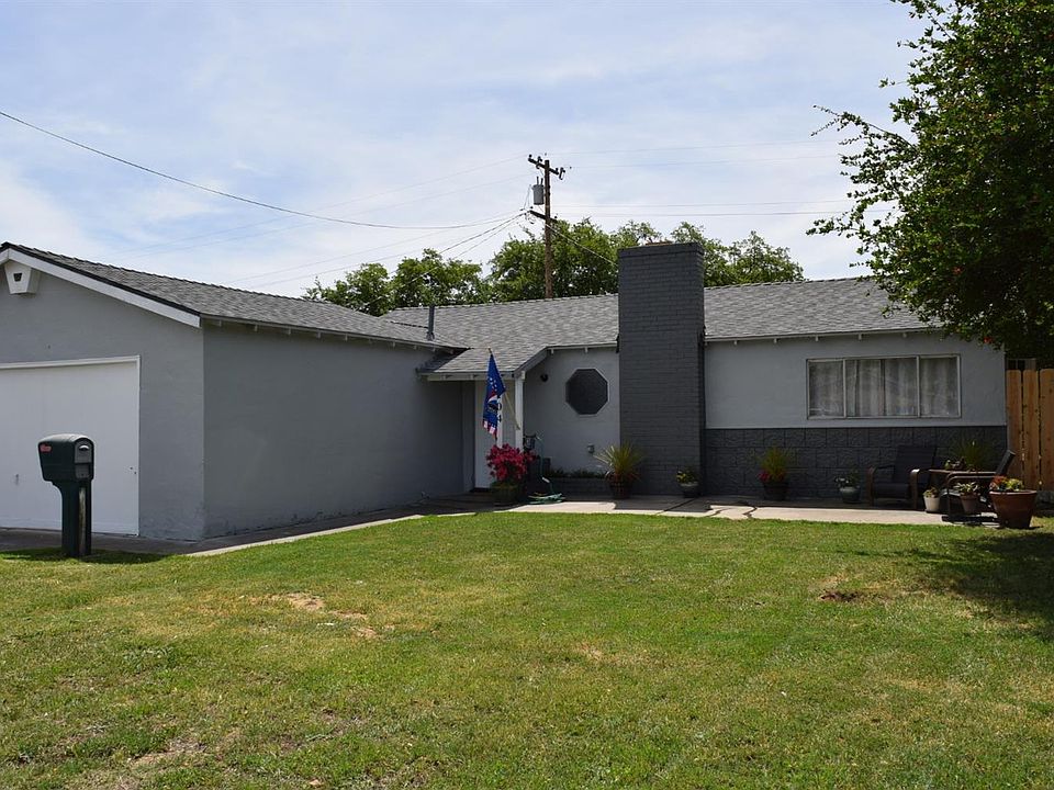 1st image of 104 Pereira Ave