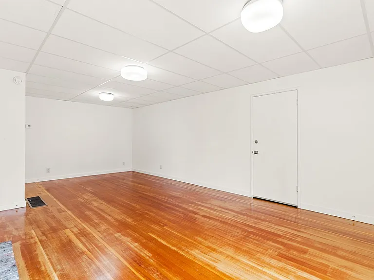 6857 Armour Dr — Photo 25