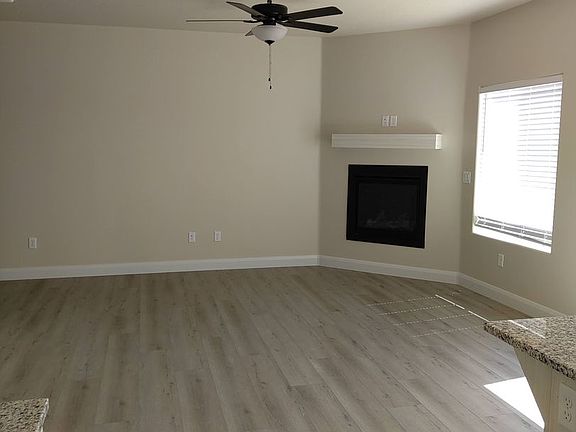 4th image of 668 E Fiddlers Cove Dr #26