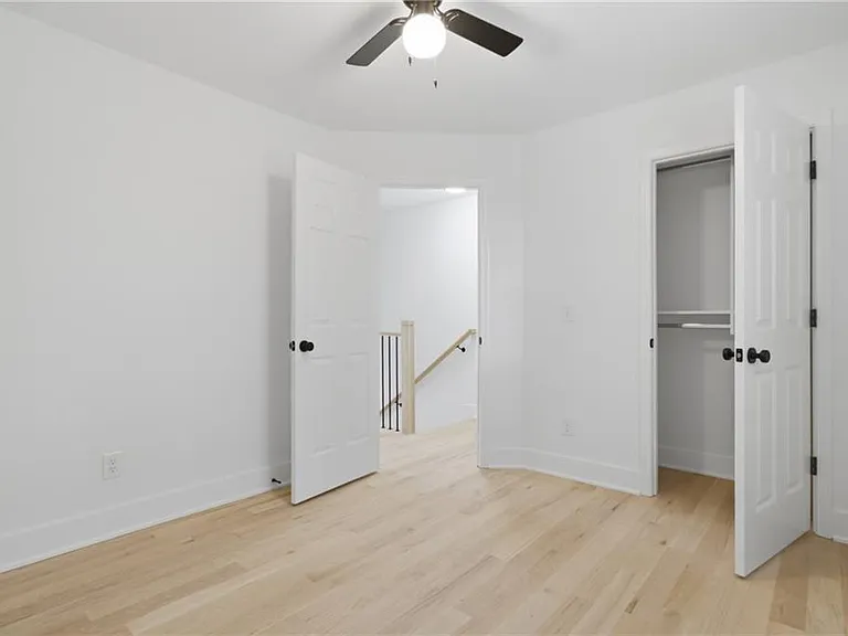 230 Pinebridge Ct — Photo 30