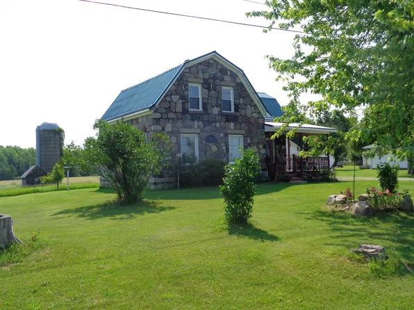 8083 Cathro Rd, Alpena, MI 49707