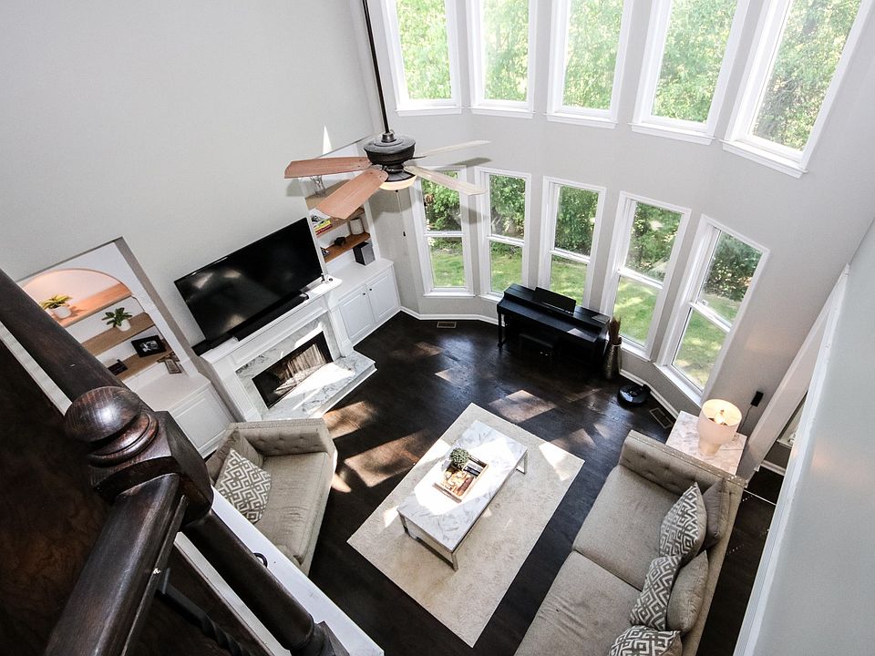 2nd image of 1585 Archmont Cir