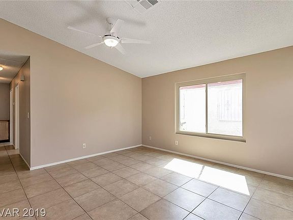 4th image of 3765 Glow Dr