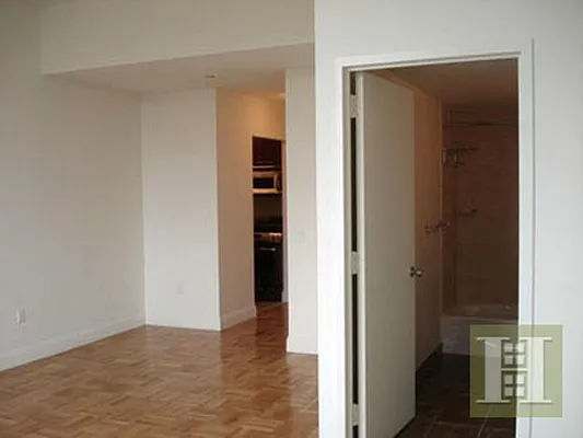 Rented by Halstead Real Estate | media 5