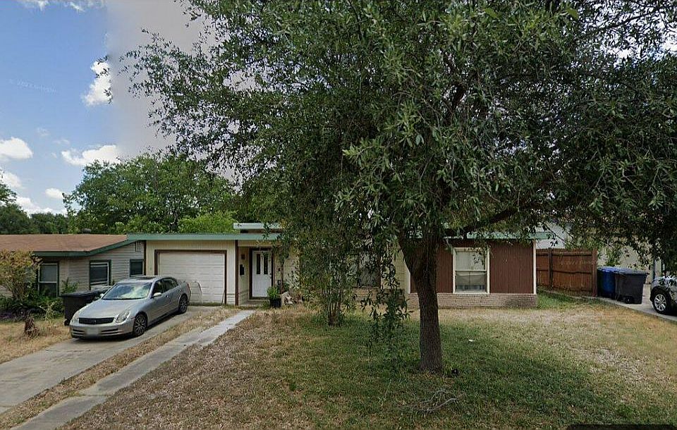 1st image of 115 Savannah Dr