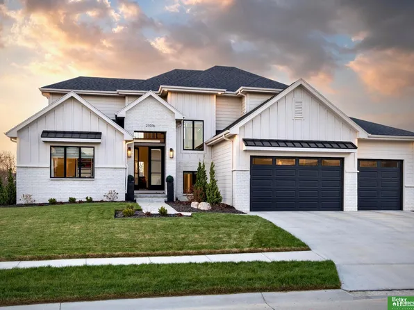 21016 C St, Omaha, NE 68107