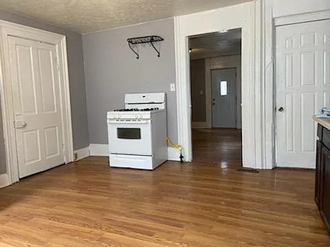 705 Liberty St — Photo 1