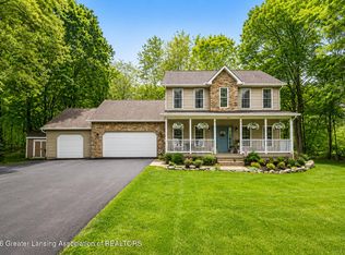 11251 High Timbers Dr, Fowlerville, MI 48836