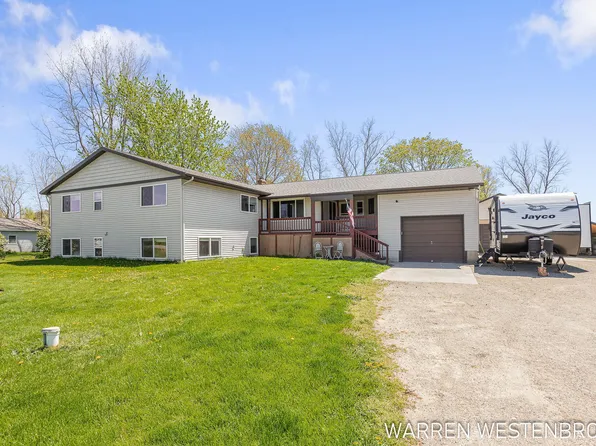 11774 Tyler St, Holland, MI 49424