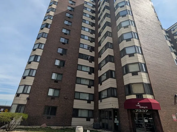 7337 S South Shore Dr, Chicago, IL