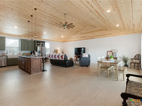 1441 County Road 111, Lampasas, TX 76550