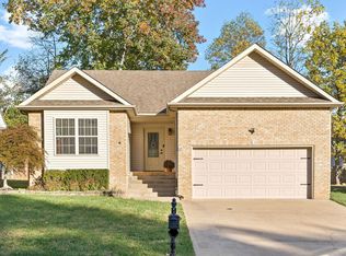 525 Parkvue Village Way, Clarksville, TN 37043