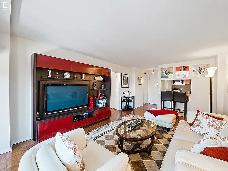 1160 3rd Ave #11K — Photo 2