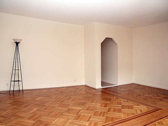 3rd image of 2219 E 24th St