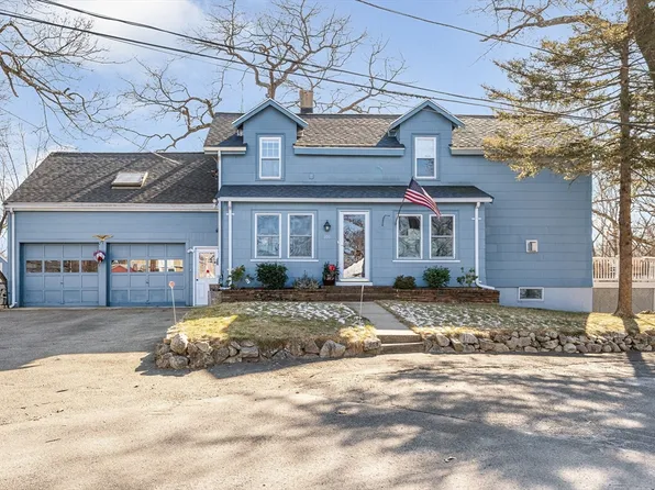 100 Springdale Ave, Saugus, MA 01906