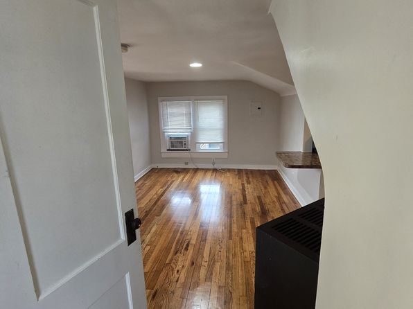 510 S Linn St Suite 2