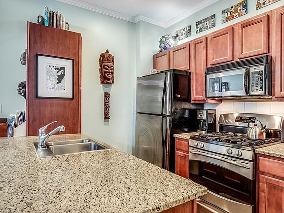5th image of 17 Central St Unit 3