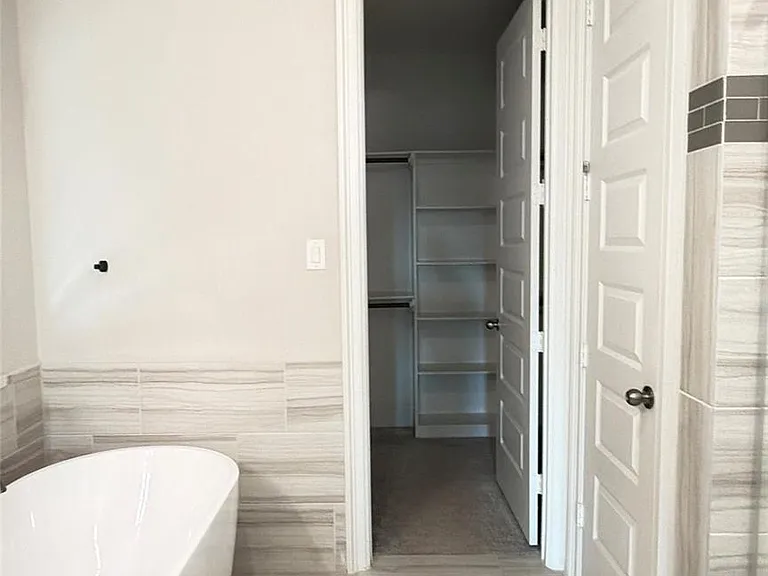 10815 Cassiopeia Creek Cir — Photo 22