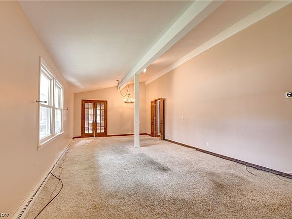 3rd image of 7912 Country Ln