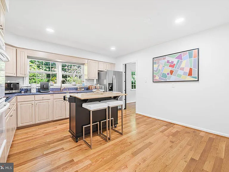 4025 N River St — Photo 14