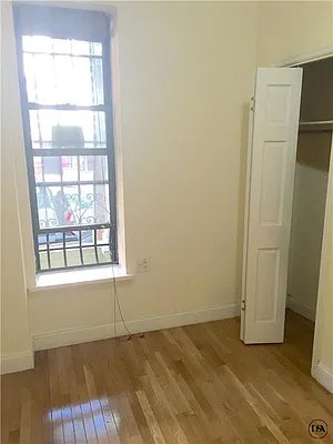 Rented by DSA Realty | media 37