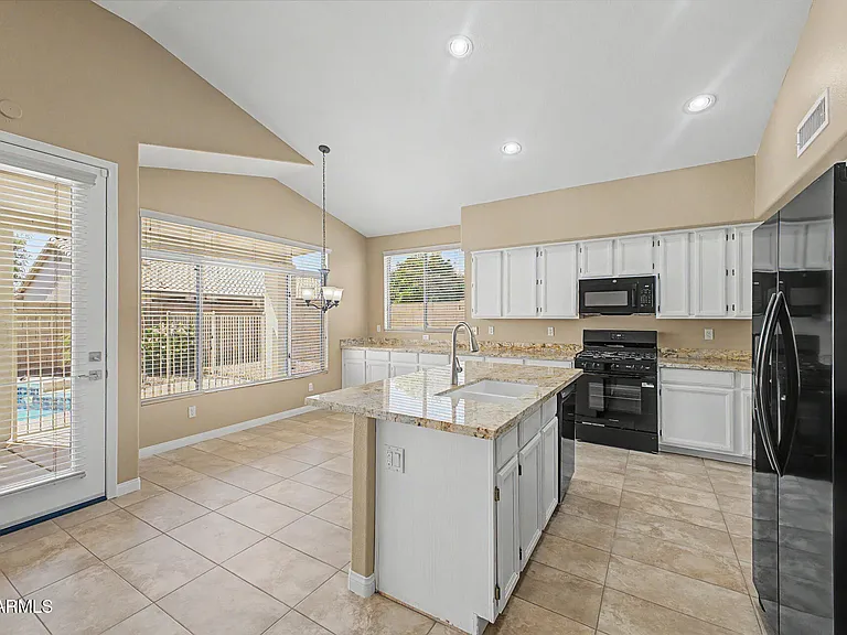 22516 N 68th Dr — Photo 16