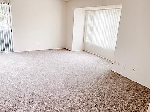 5th image of 2707 Marathon Dr APT 2C