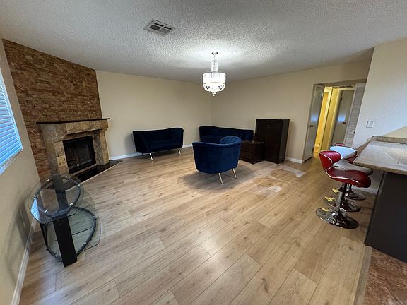 4th image of 2704 Beaver Creek Ct APT 102