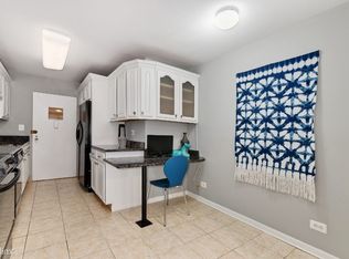 1 E Schiller St APT 7B, Chicago, IL 60610