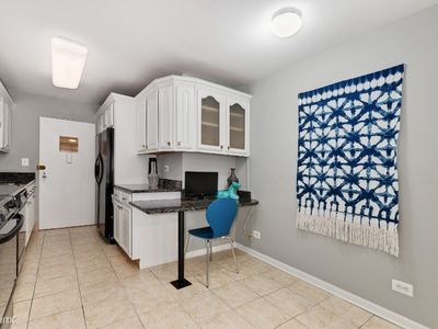 1 E Schiller St APT 9B, Chicago, IL, 60610