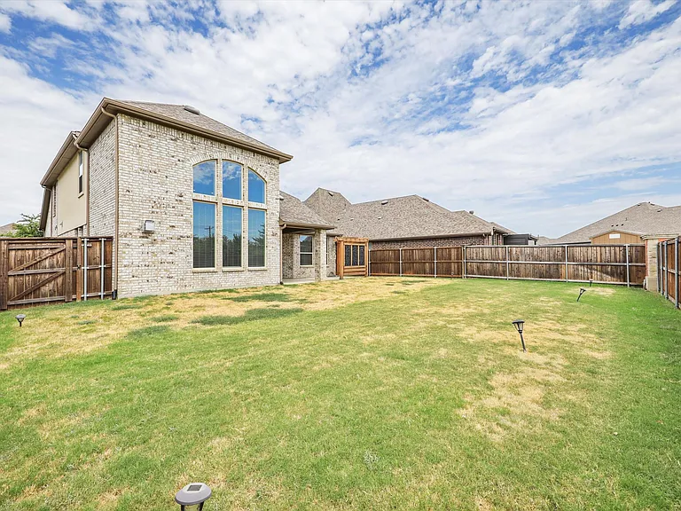 9920 Bitterroot Dr — Photo 23