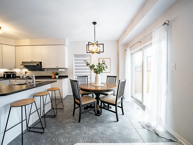 406 Reeves Way Blvd — Photo 16