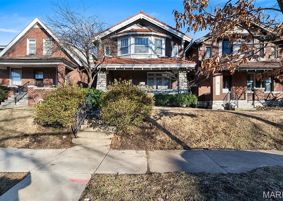 1st image of 8 Lawn Pl