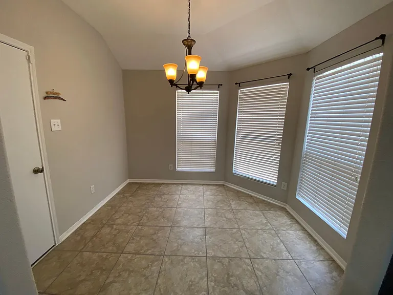2322 Turnbury Elm Ct — Photo 26