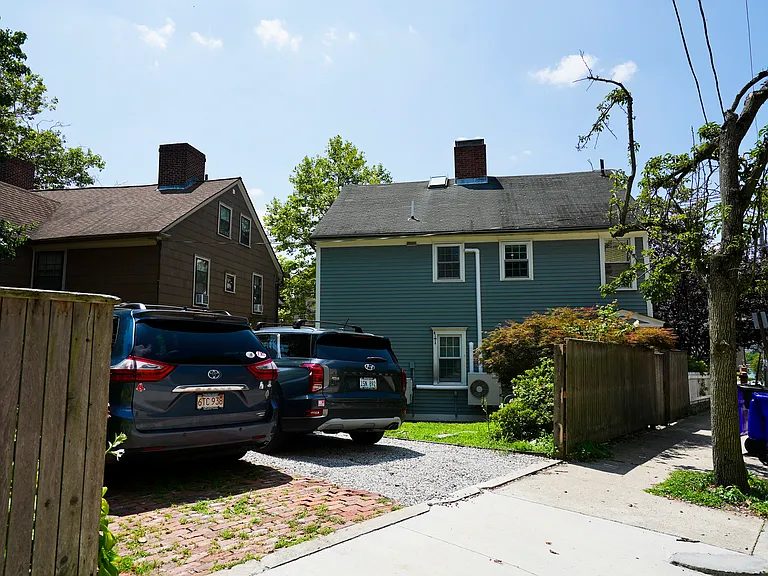 405 Benefit St #2R — Photo 12