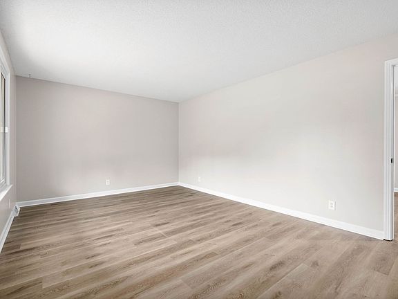 5th image of 129 James Dr